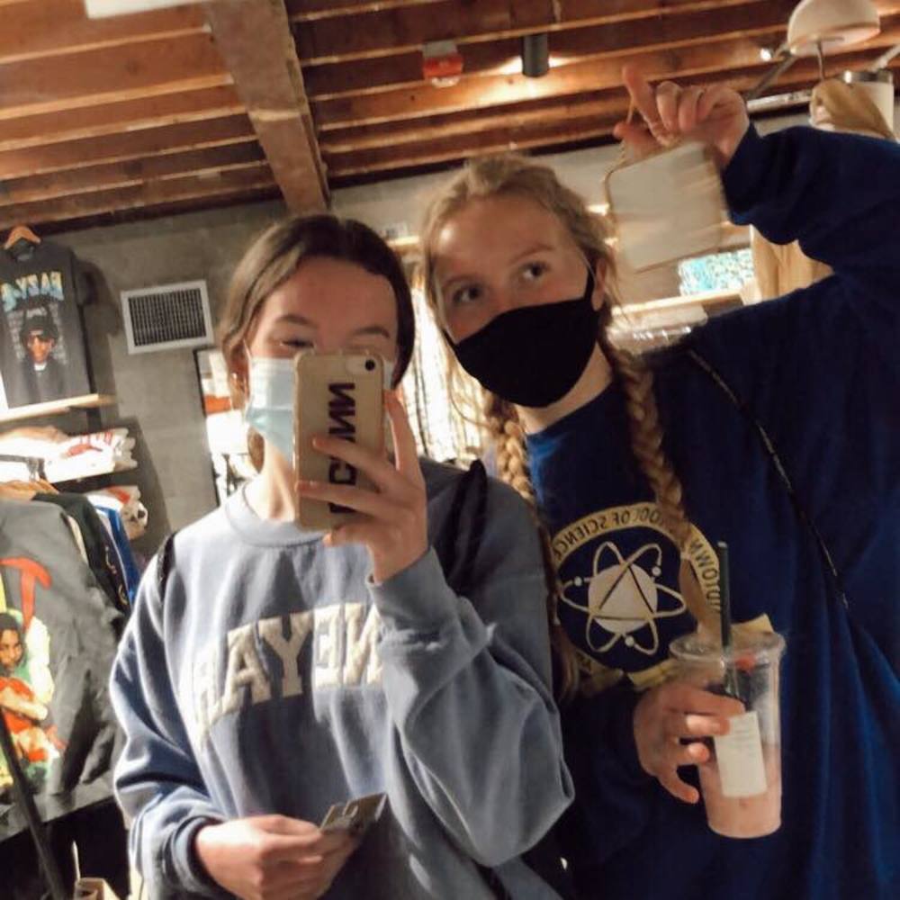 Meet your Posher, Brooke